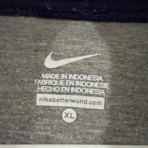 Nike Kansas State Wildcats Football Hoodie - Picture 4 of 4